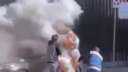 إيطاليا.. رجل يضرم النار بنفسه...