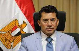 وزير الرياضة يطمئن على بعثة...