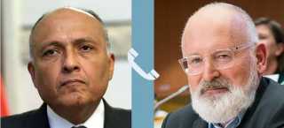 شكرى يتلقى اتصالاً هاتفياً من...