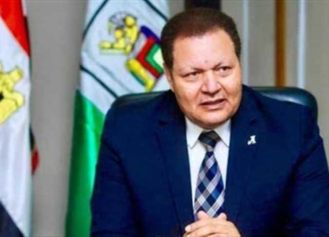 الدكتور أحمد طه أستاذ الأوعية الدموية بكلية قصر العيني