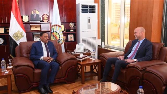 محافظ مطروح يستقبل القنصل الفرنسي لبحث سبل التعاون
