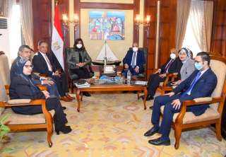 استعدادا لـ”مصر تستطيع بالصناعة”.. وزيرة...