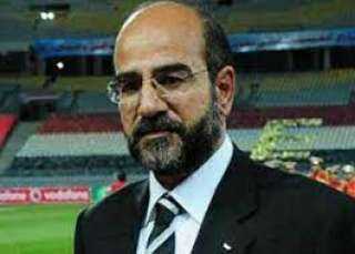 عامر حسين: كيروش طلب إقامة...