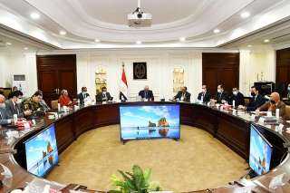 وزير الإسكان يترأس اللجنة الوطنية...