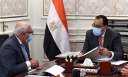 رئيس الوزراء يتابع مع محافظ...