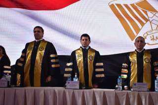وزير الشباب يشهد احتفال الأكاديمية...
