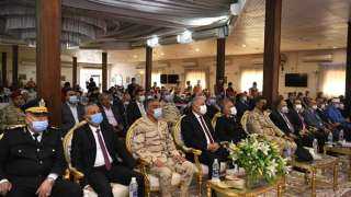 محافظ قنا ومدير جمعية المحاربين...
