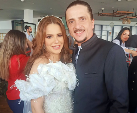 نبيلة عبيد تهنئ دنيا عبد العزيز بعقد قرانها