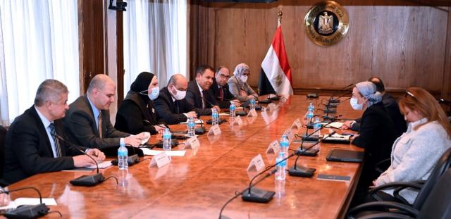 اجتماع مشترك لوزيرتي التجارة والبيئة لتنسيق مشاركة قطاع الصناعة في فعاليات مؤتمر المناخ COP27