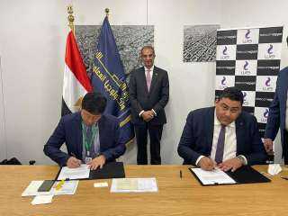 وزير الاتصالات يلتقى نظيريه الفلسطيني...