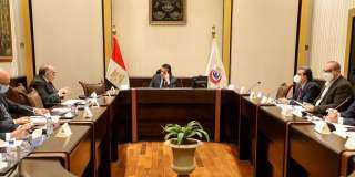 وزير التعليم العالي والقائم بأعمال...