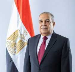 ”وزير الدولة للإنتاج الحربي” يتوجه...