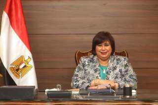 وزيرا الثقافة والسياحة والاثار ومحافظ...