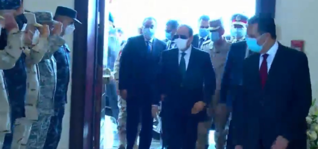 الرئيس السيسى يصل مقر انعقاد الندوة التثقيفية بمناسبة الاحتفال بيوم الشهيد
