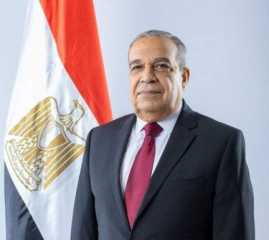 وزير الإنتاج الحربي يعود إلى...