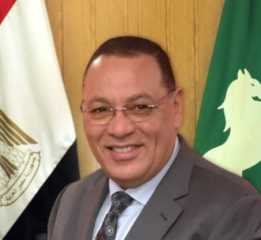 محافظ الشرقية يُهنئ أبناء المحافظة...
