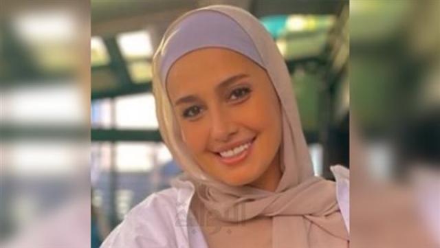 تغريم رغدة شلهوب وطارق الشناوي 5 آلاف بتهمة سب حلا شيحة