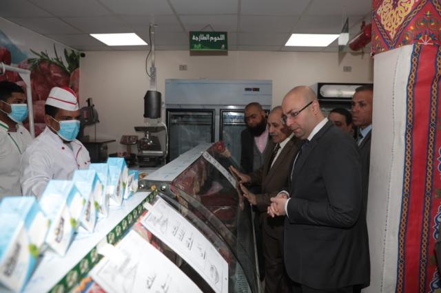 محافظ بني سويف يفتتح مشروع تطوير هايبر الشركة  المصرية لتجارة الجملة بمدينة الواسطى  بمناسبة شهر رمضان