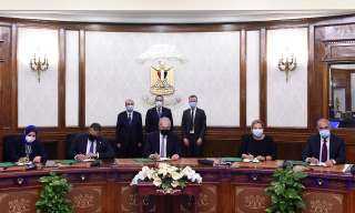 رئيس الوزراء يشهد مراسم توقيع...
