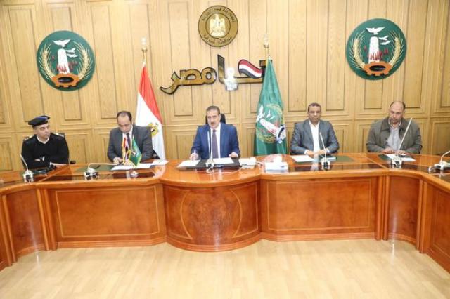 محافظ المنوفية : لجان إشرافية للمرور على  نقاط التجميع بالقرى وصرف المستحقات المالية للمزارعين