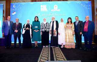 وزيرة الهجرة تشارك في سحور...