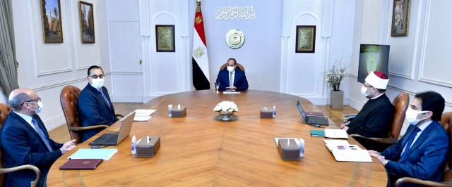 الرئيس السيسي يستعرض جهود وزارة الأوقاف في تعظيم متحصلات الهيئة وتدريب وتأهيل الأئمة