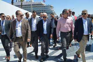 وزير الآثار ومحافظ بورسعيد ورئيس...