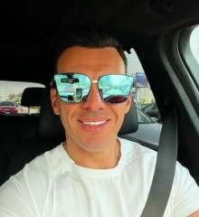 شاهد.. رامي رضوان يداعب متابعيه...
