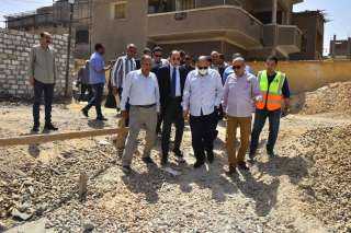 محافظ أسيوط يتفقد أعمال إنشاء...