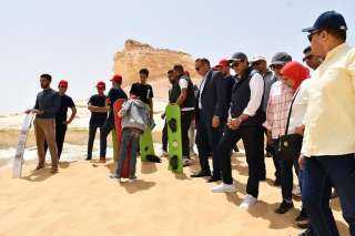 وزير الرياضة يشهد مسابقات التزلج...