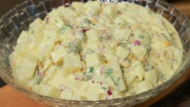 طريقة عمل سلطة البطاطس
