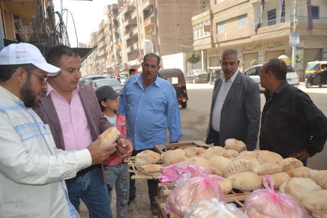 محافظ الدقهلية يتابع أعمال تحسين مستوى النظافة من خلال رفع القمامة ورفع كفاءة الشوارع والميادين