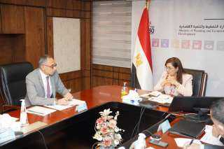 وزيرة التخطيط تلتقي وفد الجمعية...