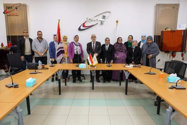 علوم القاهرة في زيارة ميدانية لوكالة الفضاء المصرية