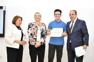 وزيرة البيئة تشارك فى ندوة...