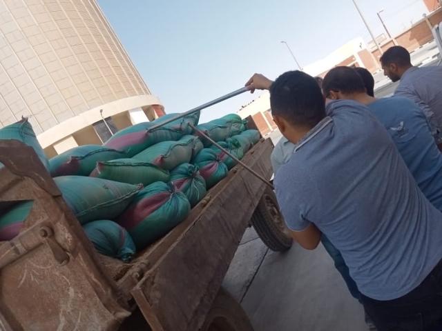 محافظ أسيوط: توريد 40 طن قمح بالشون والصوامع منذ بدء موسم التوريد وحتى الآن