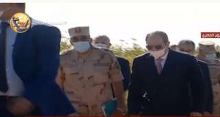 بالفيديو.. الرئيس السيسي يجري جولة...