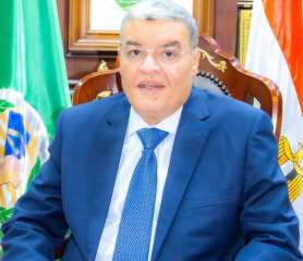 محافظ المنيا يهنئ الرئيس السيسي...