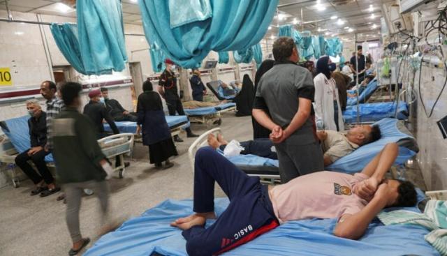 مصرع شخص واختناق 5 آلاف جراء عاصفة ترابية في العراق