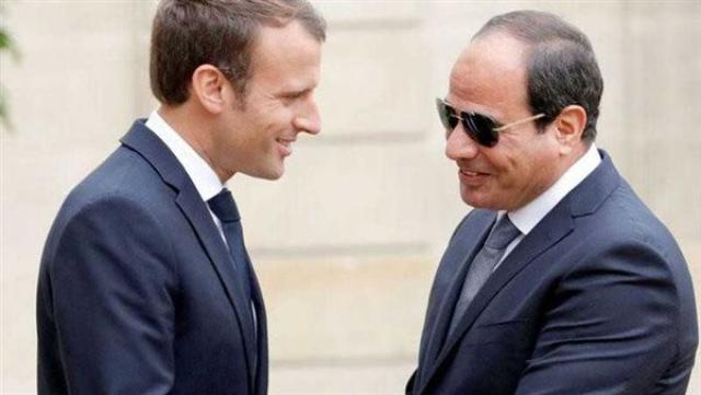 السيسي وماكرون يبحثان التنسيق المشترك في ملف استضافة مصر لقمة المناخ العالمية