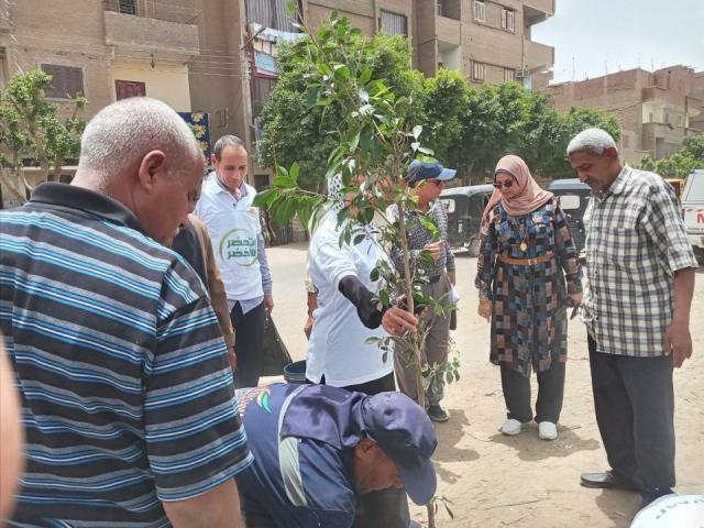 محافظ أسيوط: تنفيذ حملة ”ممارسات الإدارة السليمة بيئياً للمخلفات الصلبة” بـ 10 مراكز