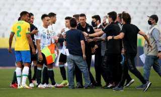 فيفا يؤكد إعادة مباراة البرازيل...