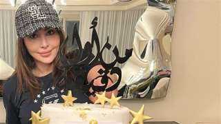 اليسا تحتفل بنجاح الدويتو الجديد...