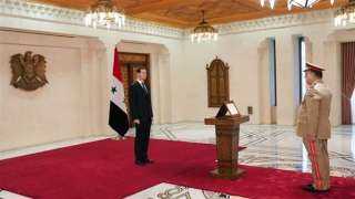 وزير الدفاع السوري الجديد يؤدي...