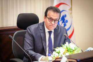 القائم بأعمال وزير الصحة يستقبل...