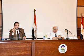 في اليوم الثالث لدورة الإذاعيين...