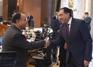 الوزراء يوافق على 600 ألف...