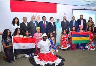 السفيرة المصرية لدى موريشيوس تقيم...