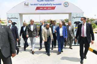 ”وزير الدولة للإنتاج الحربي” يتفقد...