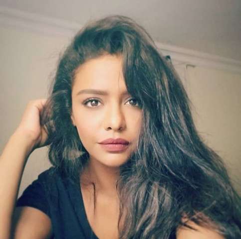 بالصور..أسماء أبو اليزيد بإطلالة صيفية مرحة